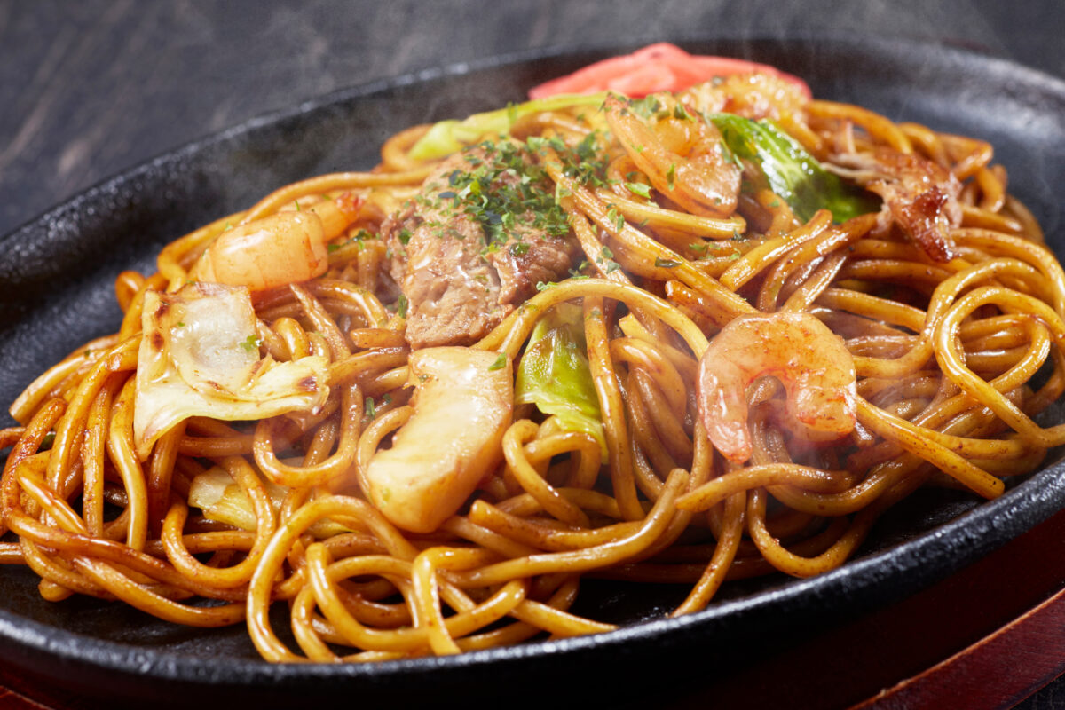 Chinês ou japonês? Bom mesmo é esse Yakisoba caseiro